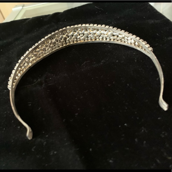 🆕🔥Very Sparkly Crystals Thick Crown Headband - Picture 7 of 8